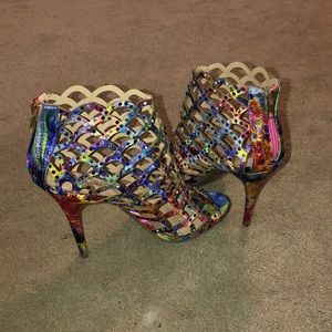MERMAID STUDDED HEELS